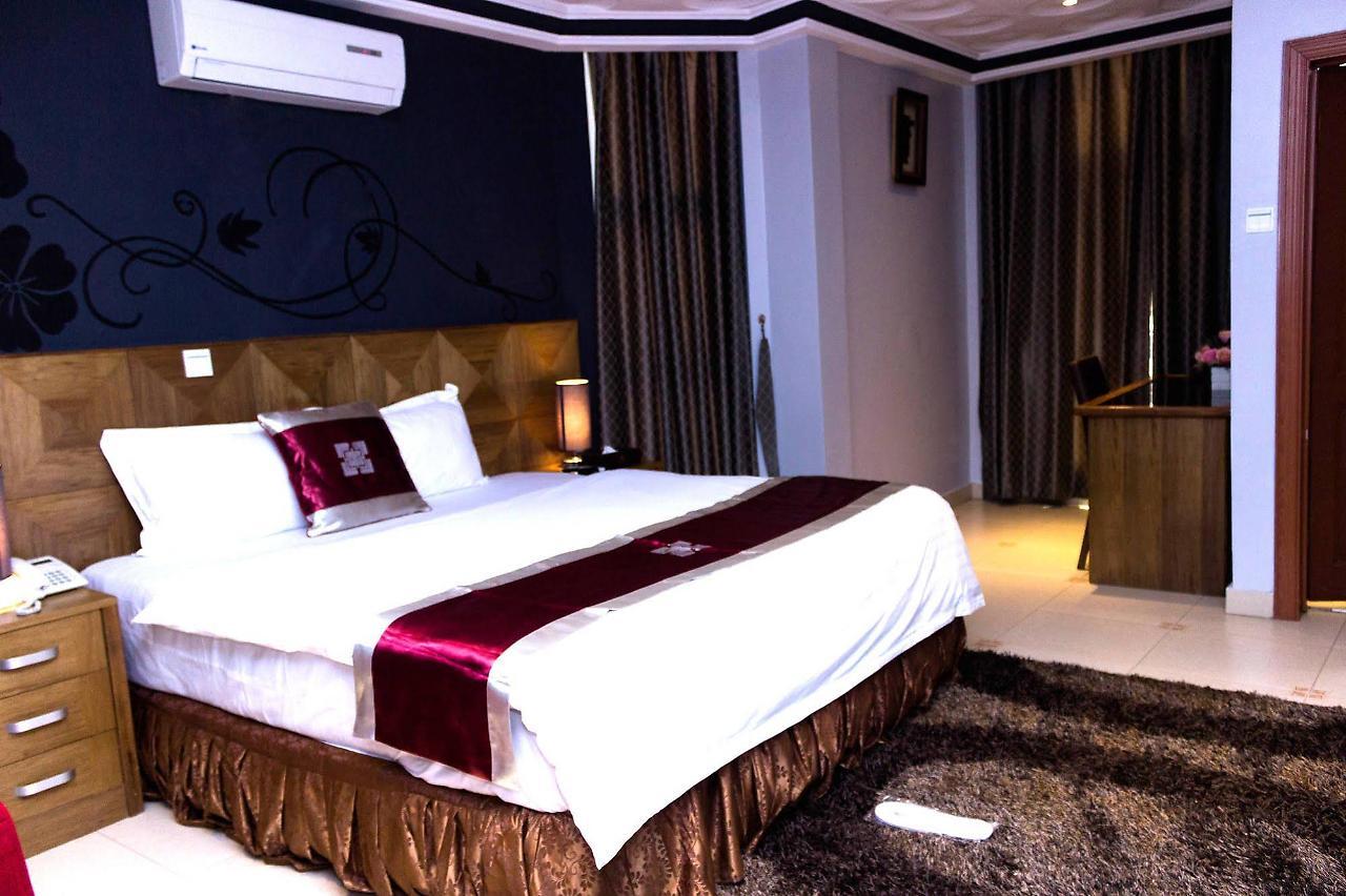 Airport West Hotel Accra Ngoại thất bức ảnh