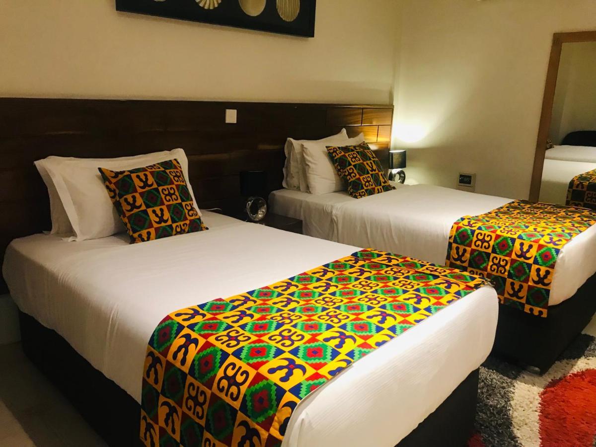 Airport West Hotel Accra Ngoại thất bức ảnh