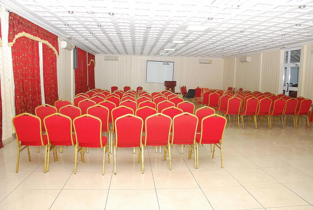 Airport West Hotel Accra Ngoại thất bức ảnh
