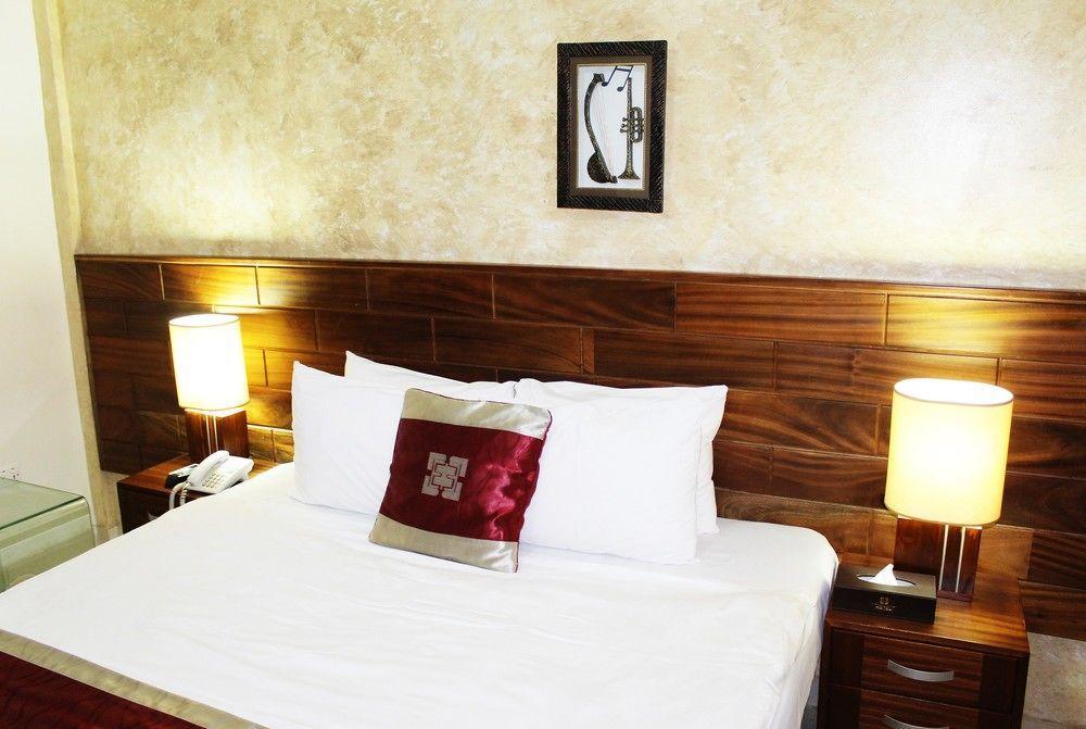 Airport West Hotel Accra Ngoại thất bức ảnh