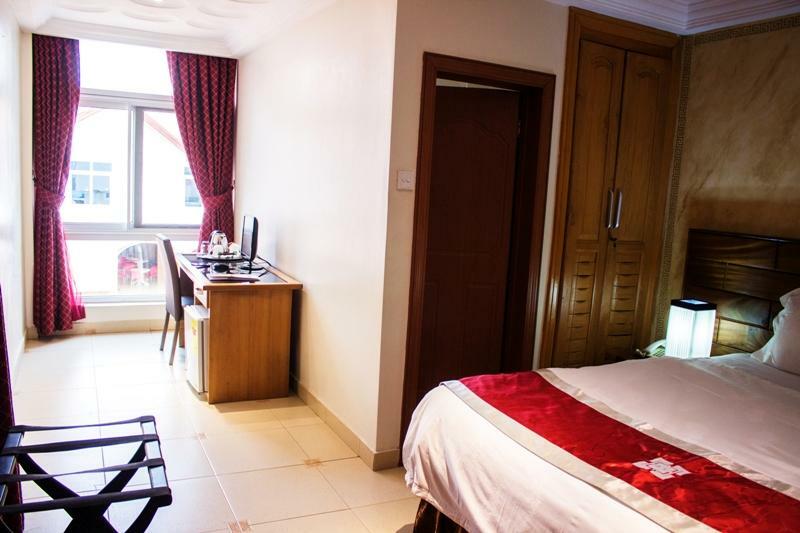 Airport West Hotel Accra Ngoại thất bức ảnh